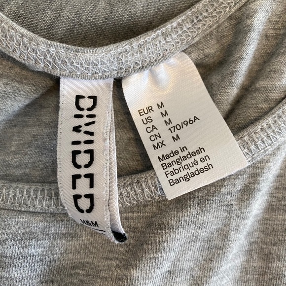 H&M Divided Tank - Picture 2 of 4
